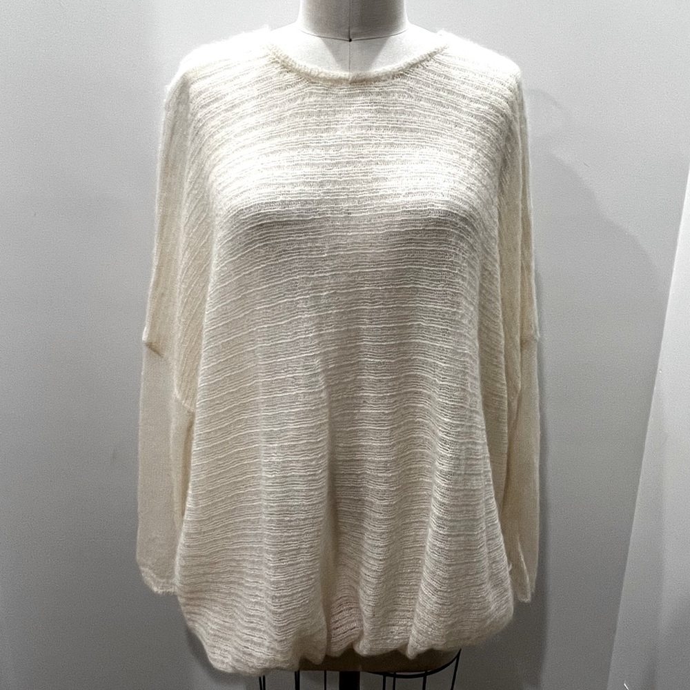 Zara Knit Kid Mohair semi sheer Loose fitting sweater blouse size Medium.